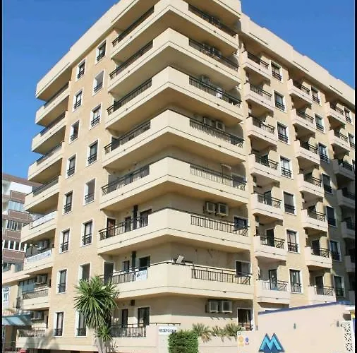 In Ronda 4 First Line *