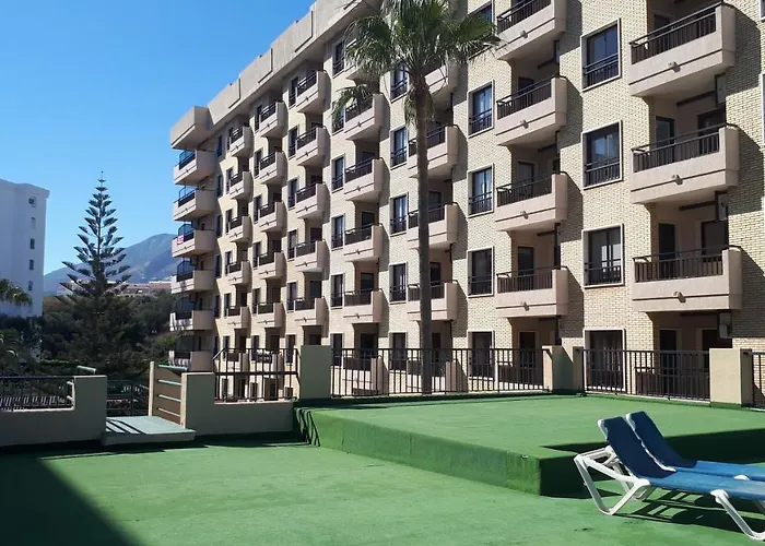 In Ronda 4 First Line *